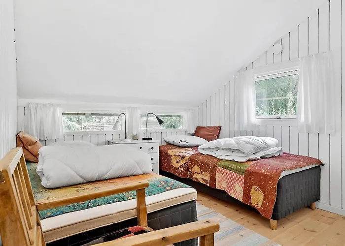 2 Bedroom In *